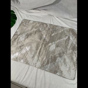 NEW Hotel Collection‎ Distressed Chevron (1) Standard Sham